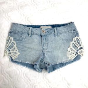 Almost Famous 7 cutoff denim short shorts